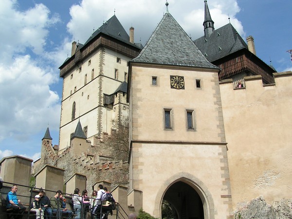 LOMY NA MOŘINĚ A KARLŠTEJN